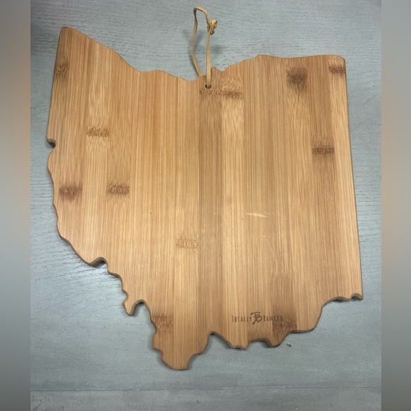 Totally Bamboo Ohio State Shaped Bamboo Serving and Cutting Board - Picture 7 of 13